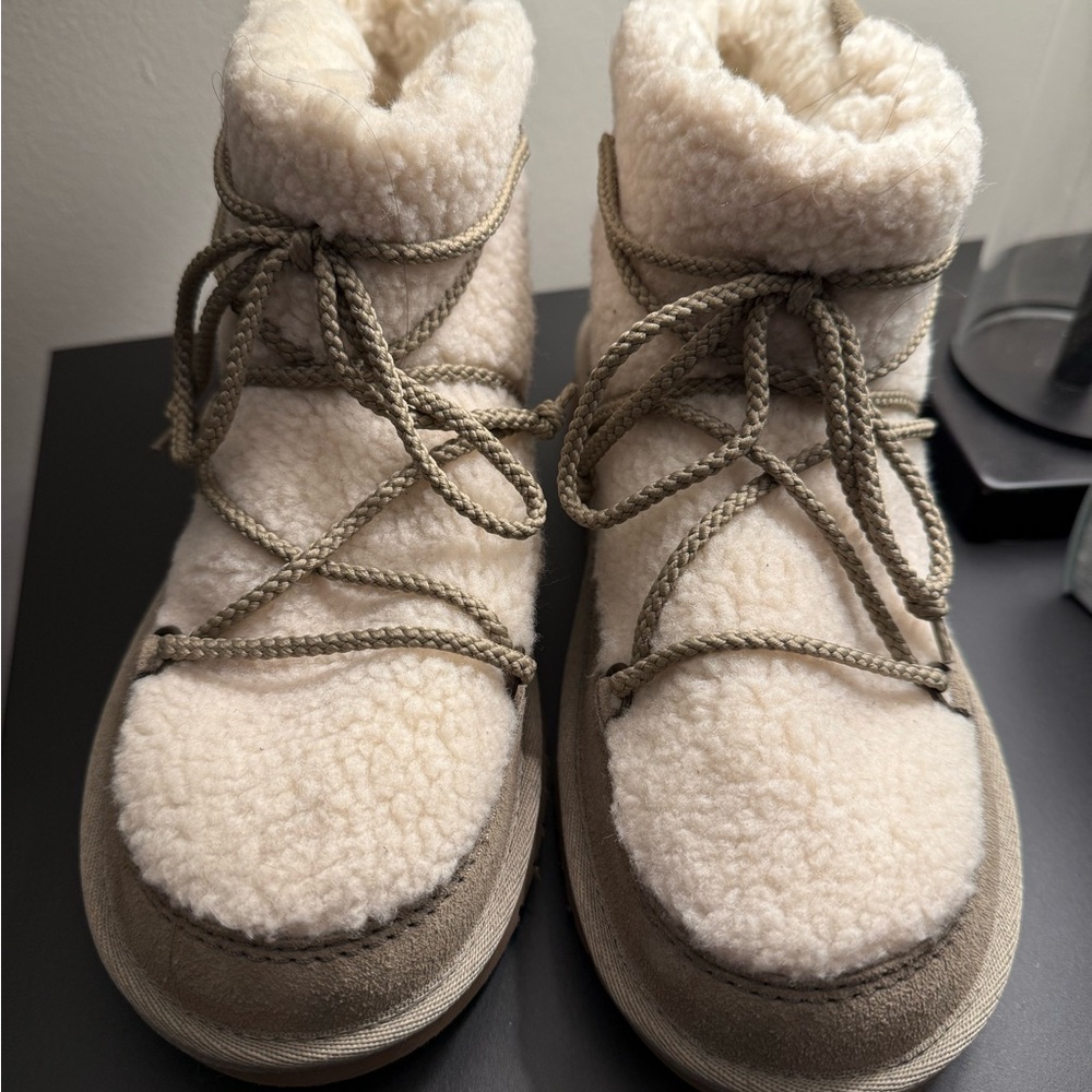 Koolaburra by Ugg Boots